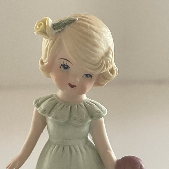 Enesco Growing Up Birthday Girls Age 3 Blonde Figurine Cake Topper 1981 Vintage - Picture 2 of 14